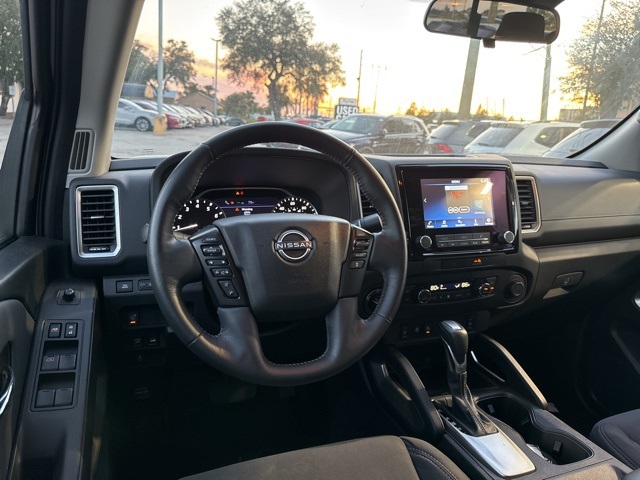 2023 Nissan Frontier SV 7