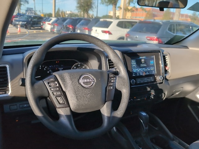 2023 Nissan Frontier SV 7