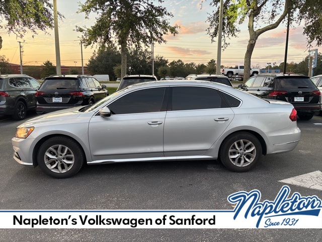 2017 Volkswagen Passat 1.8T S 3