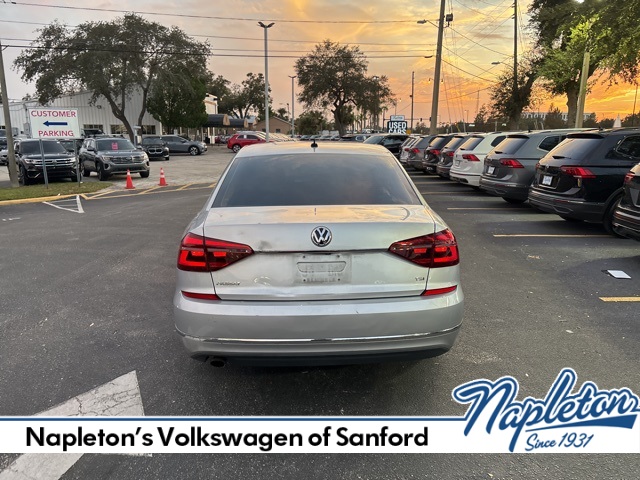 2017 Volkswagen Passat 1.8T S 5