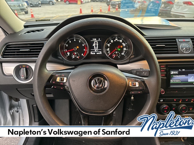 2017 Volkswagen Passat 1.8T S 7