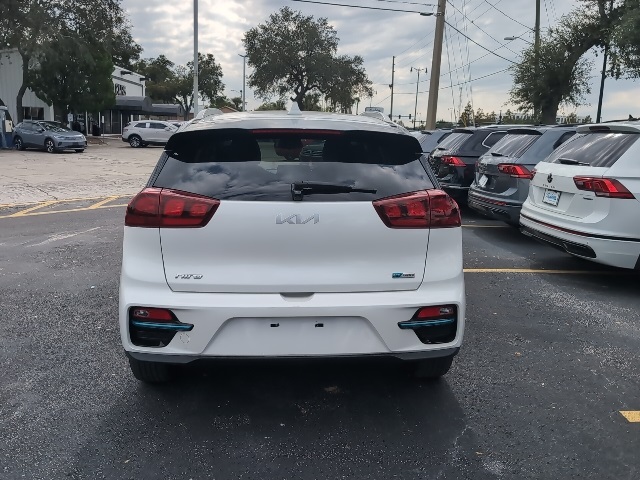 2022 Kia Niro EV EX 5