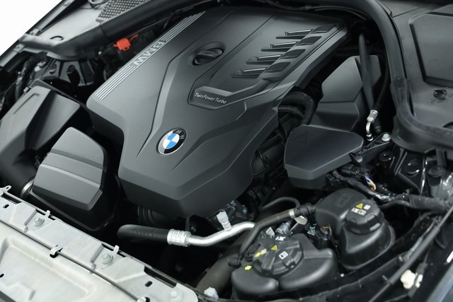 2023 BMW 3 Series 330i xDrive 8