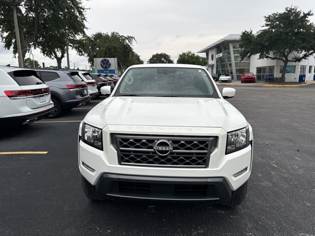 2023 Nissan Frontier SV 2