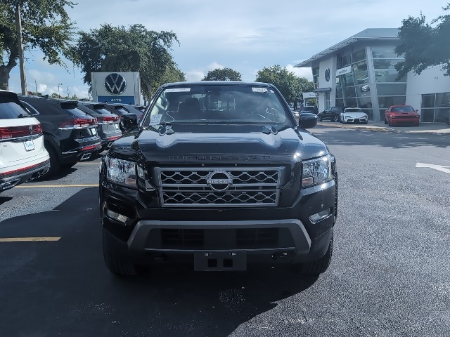 2023 Nissan Frontier SV 2