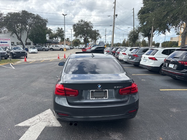 2017 BMW 3 Series 330i 5