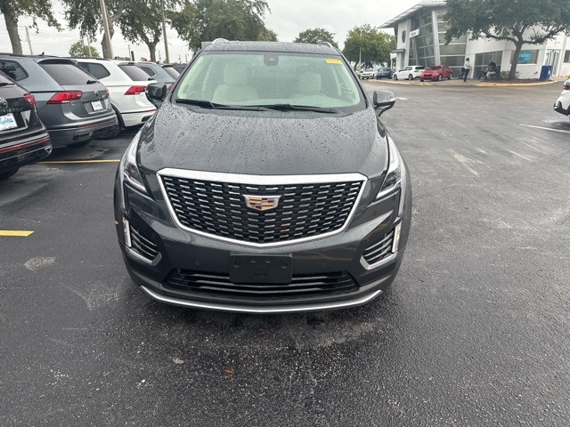 2021 Cadillac XT5 Premium Luxury 2