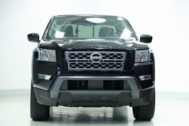 2023 Nissan Frontier SV 2