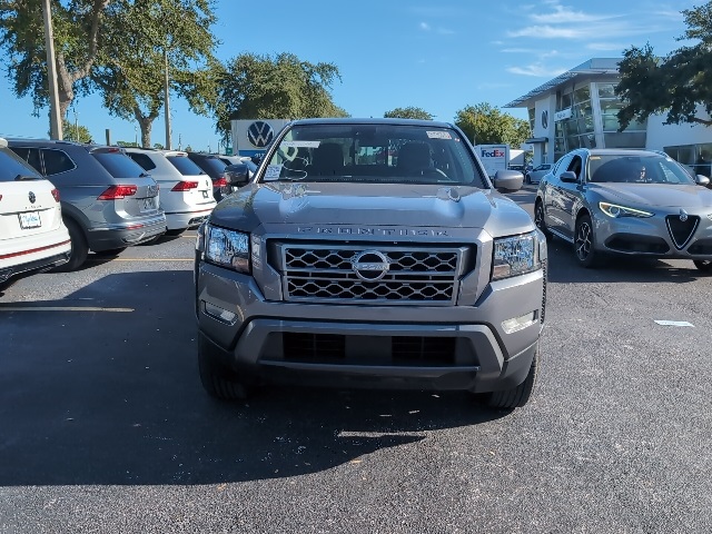 2023 Nissan Frontier SV 2