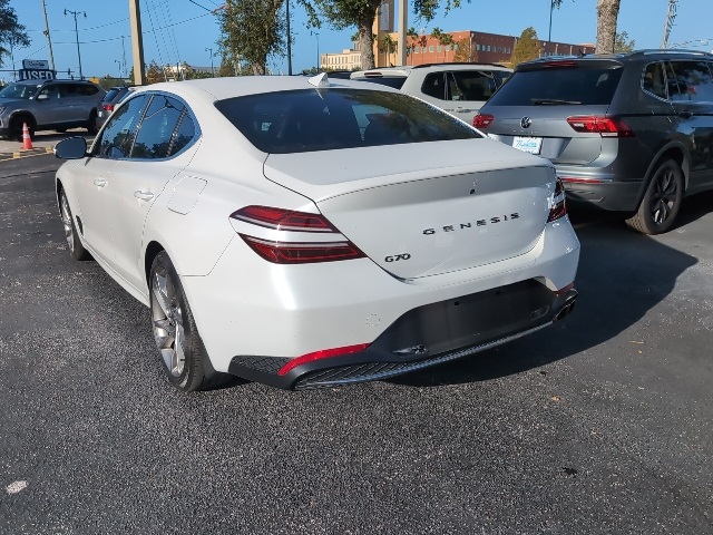 2022 Genesis G70 2.0T 4