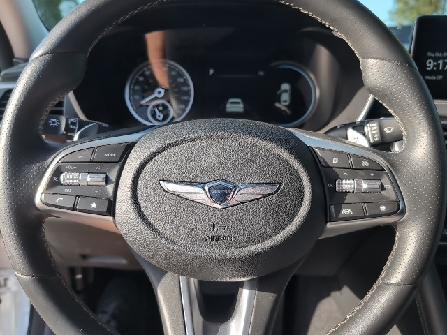 2022 Genesis G70 2.0T 9