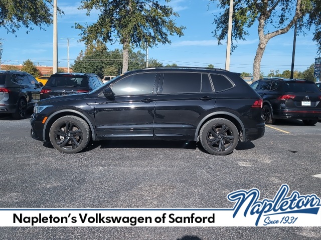 2023 Volkswagen Tiguan 2.0T SE R-Line Black 3