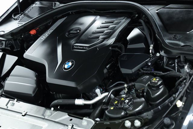 2023 BMW 3 Series 330i 8