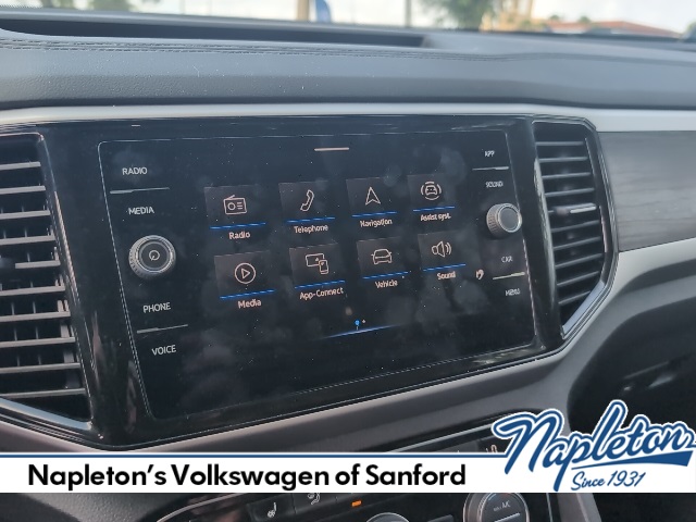 2022 Volkswagen Atlas 3.6L V6 SE w/Technology 13