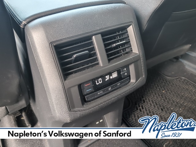 2022 Volkswagen Atlas 3.6L V6 SE w/Technology 21