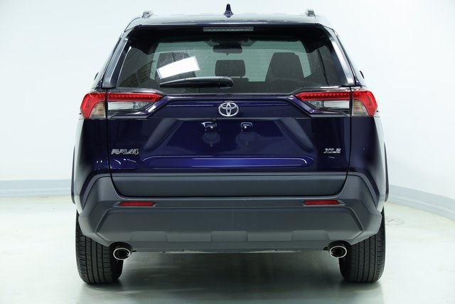 2023 Toyota RAV4 XLE 6