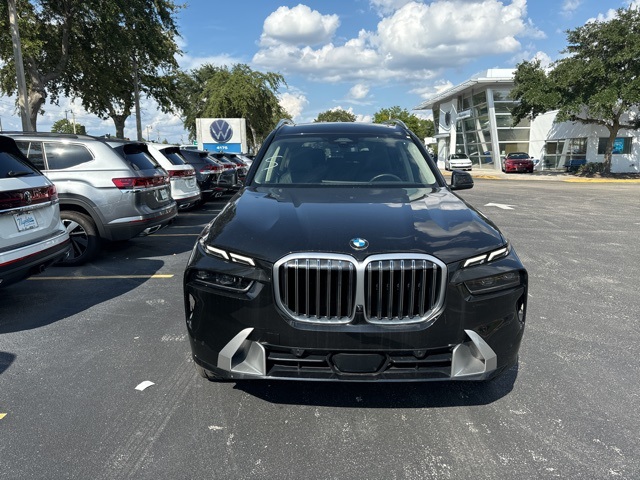 2023 BMW X7 xDrive40i 2