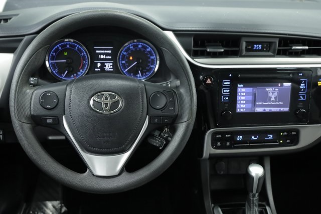 2018 Toyota Corolla L 10