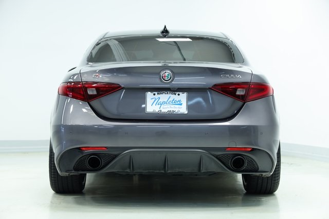 2022 Alfa Romeo Giulia Veloce 6