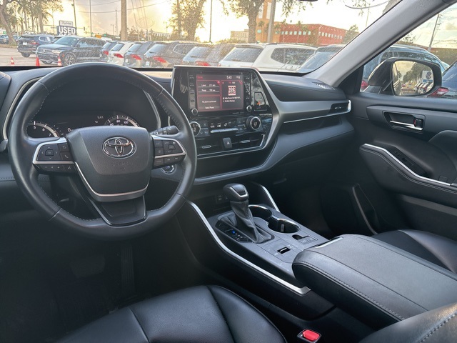 2022 Toyota Highlander XLE 6