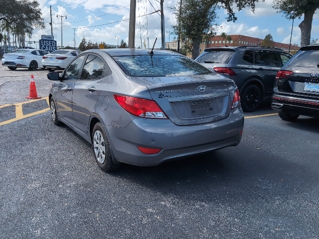 2016 Hyundai Accent SE 4