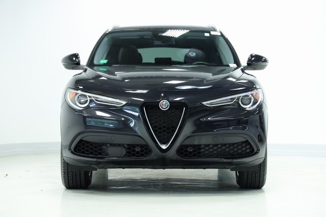 2021 Alfa Romeo Stelvio Base 2