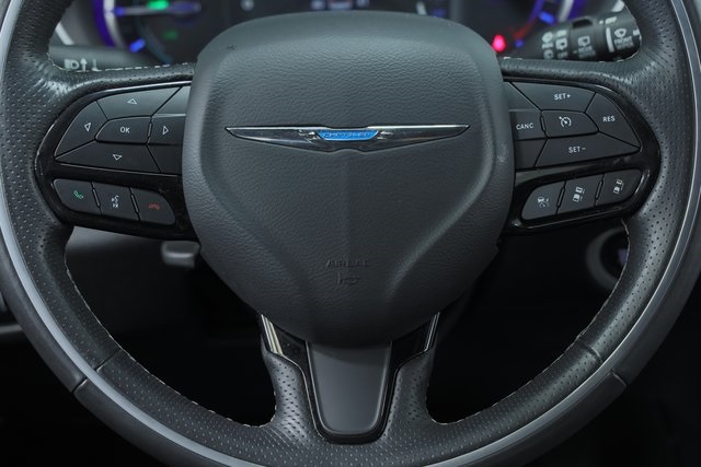 2021 Chrysler Pacifica Hybrid Limited 11