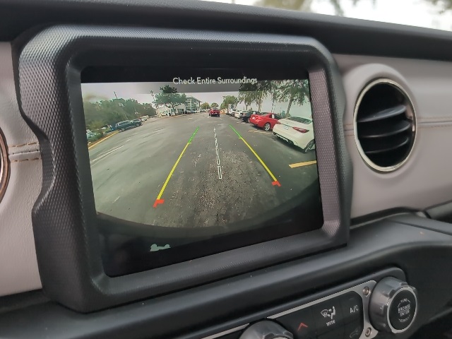 2021 Jeep Wrangler Unlimited Sahara 4xe 16