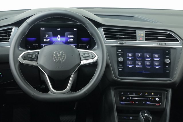 2023 Volkswagen Tiguan 2.0T SE 10