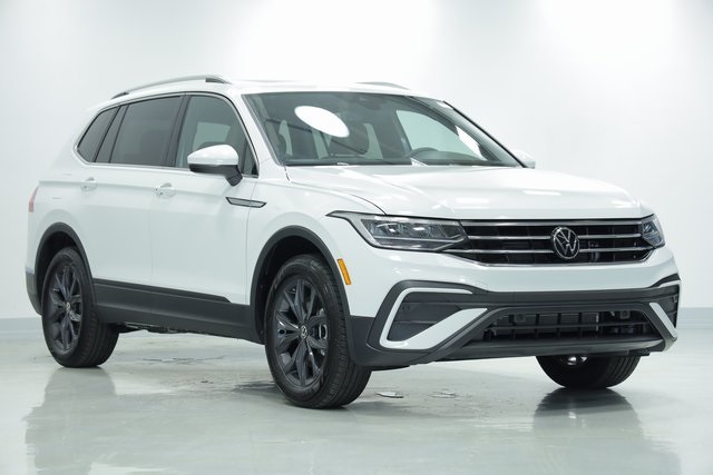 2023 Volkswagen Tiguan 2.0T SE 3