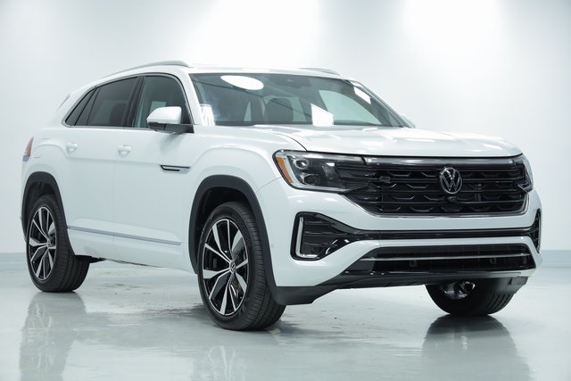 2024 Volkswagen Atlas Cross Sport 2.0T SEL Premium R-Line 3