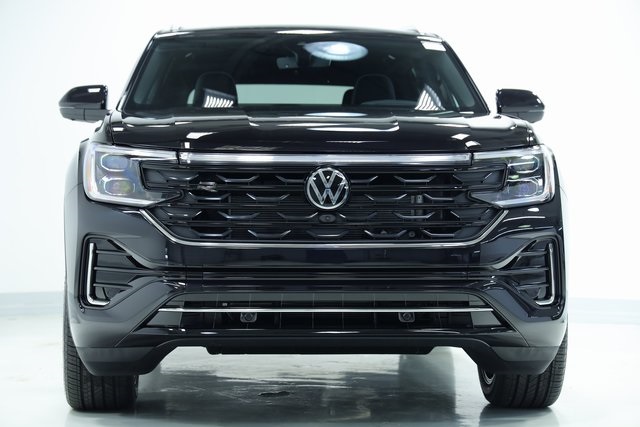 2024 Volkswagen Atlas Cross Sport 2.0T SEL Premium R-Line 2