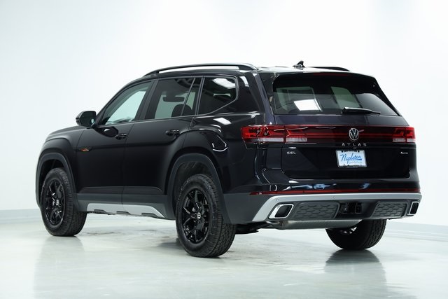 2024 Volkswagen Atlas 2.0T Peak Edition SEL 5