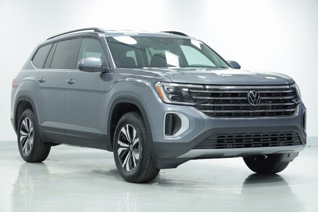 2024 Volkswagen Atlas 2.0T SE 3