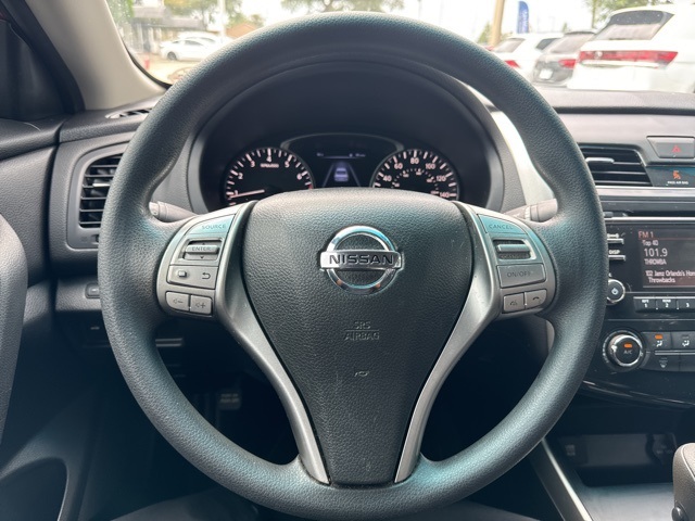 2015 Nissan Altima 2.5 S 9