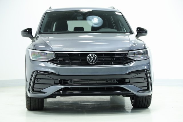 2024 Volkswagen Tiguan 2.0T SE R-Line Black 2