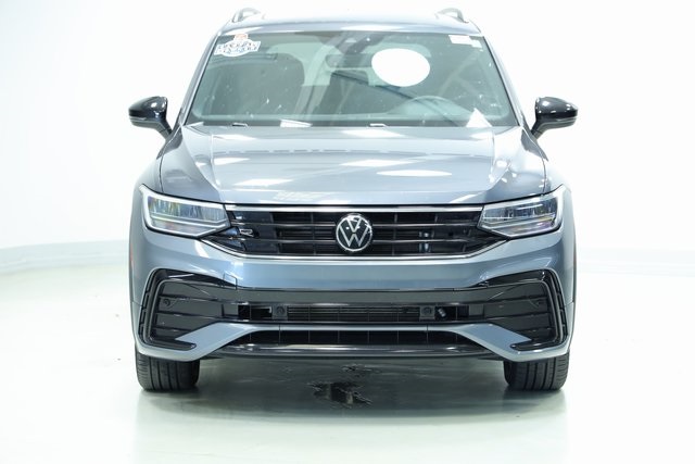 2022 Volkswagen Tiguan 2.0T SE R-Line Black 2