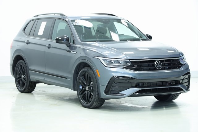 2022 Volkswagen Tiguan 2.0T SE R-Line Black 3