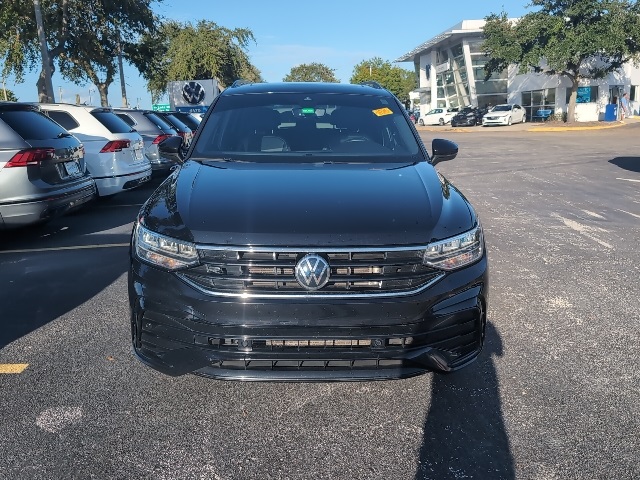 2022 Volkswagen Tiguan 2.0T SE R-Line Black 2