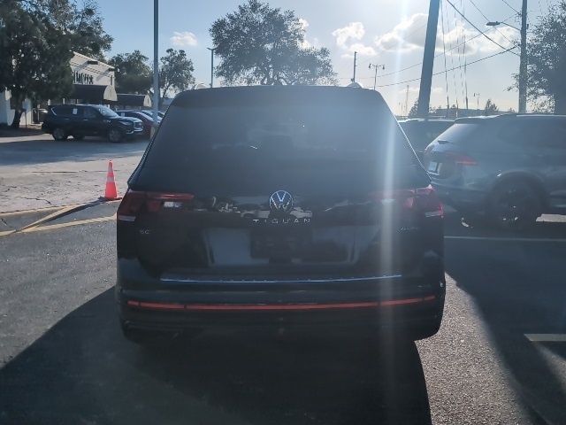 2022 Volkswagen Tiguan 2.0T SE R-Line Black 5