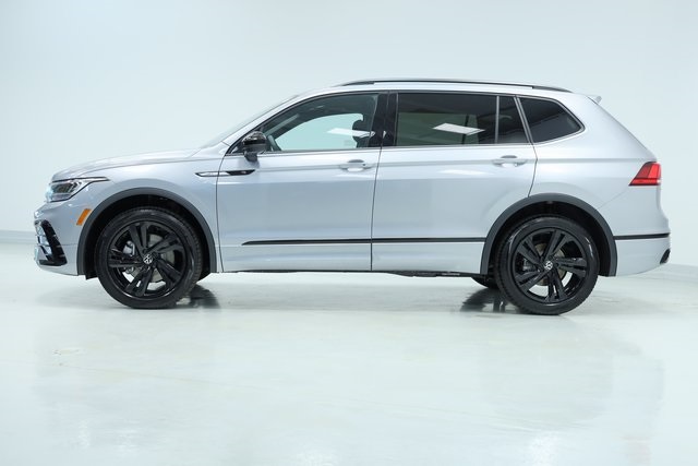 2024 Volkswagen Tiguan 2.0T SE R-Line Black 4