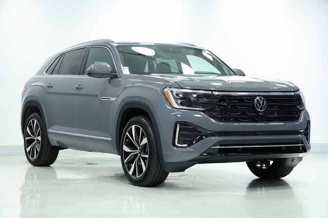 2025 Volkswagen Atlas Cross Sport 2.0T SEL Premium R-Line 3