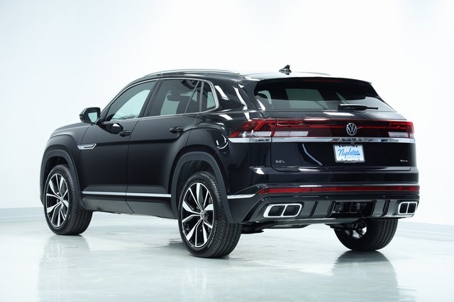 2025 Volkswagen Atlas Cross Sport 2.0T SEL Premium R-Line 4