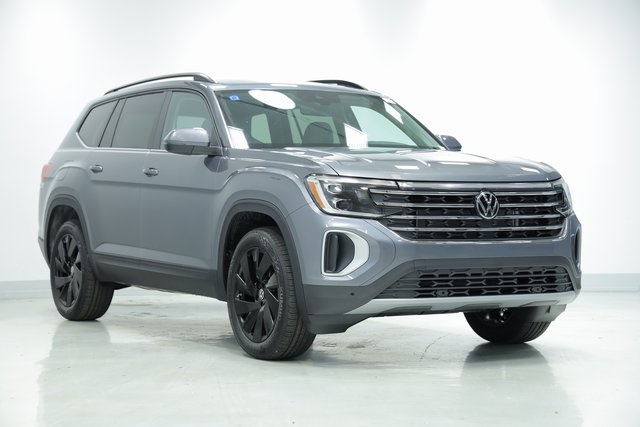 2025 Volkswagen Atlas 2.0T SE w/Technology 3