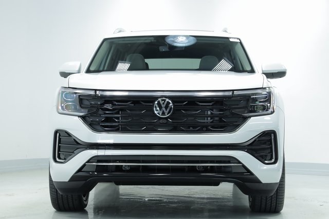 2025 Volkswagen Atlas 2.0T SEL Premium R-Line 2