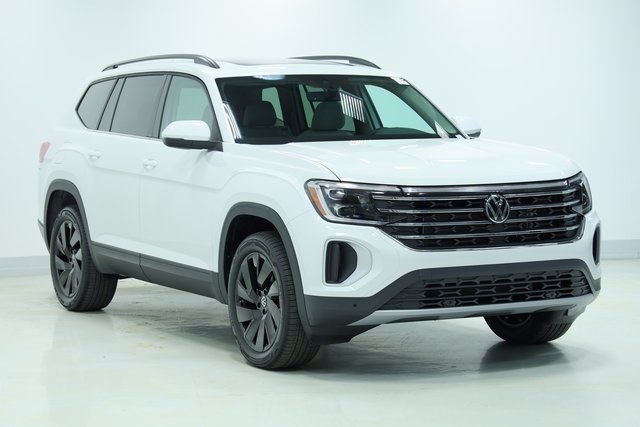 2025 Volkswagen Atlas 2.0T SE w/Technology 3