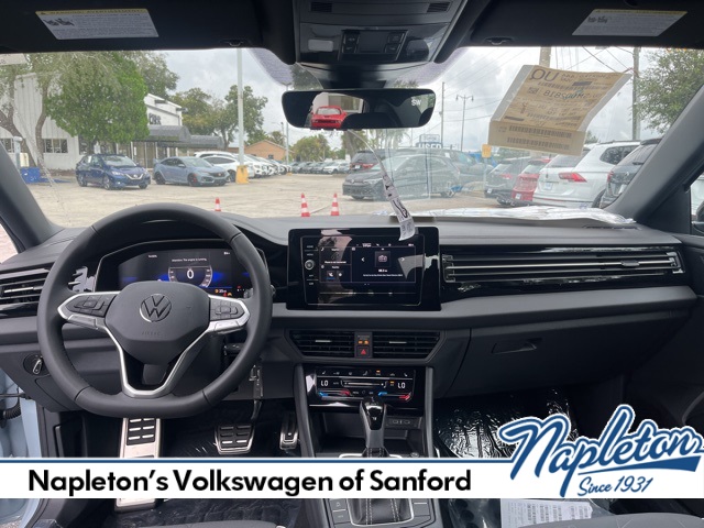 2025 Volkswagen Jetta 1.5T Sport 18