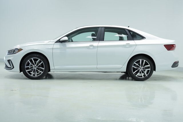 2025 Volkswagen Jetta 1.5T SE 4