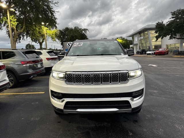 2023 Jeep Grand Wagoneer Base 2