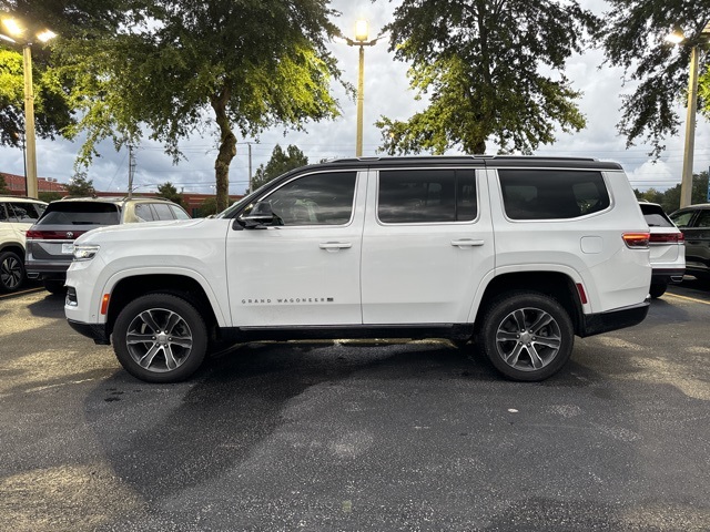 2023 Jeep Grand Wagoneer Base 3